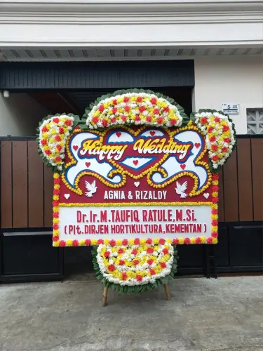 Papan Bunga Pernikahan bendungan hilir